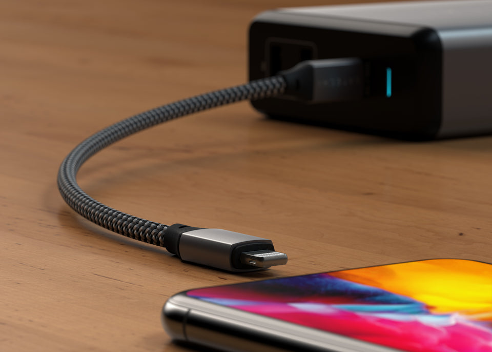 Cabo Satechi USB-C Para Lightning - 25 Centímetros