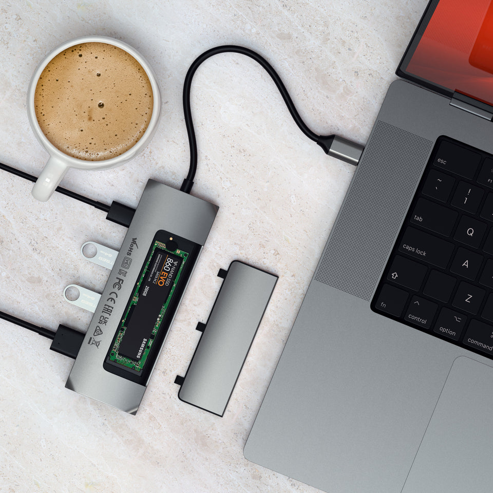 Adaptador Satechi Multi Portas Híbrido USB-C Com Slot SSD - Cinza Espacial